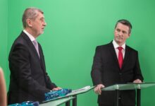 Moderátor Vladimír Kořen a Andrej Babiš během prezidenstké debaty