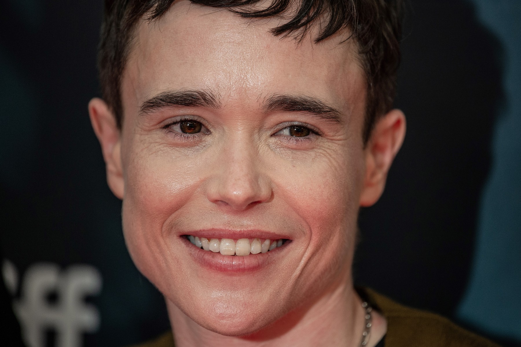 Elliot Page na premiéře filmu Close to You