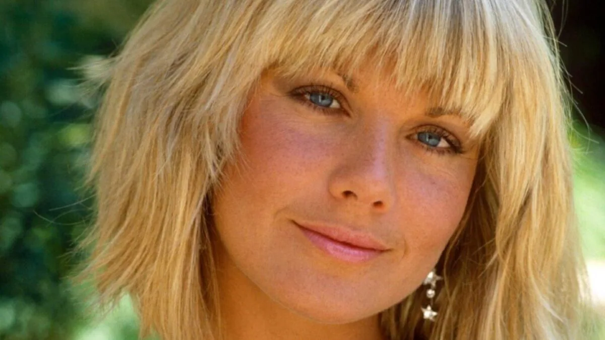 Glynis Barber