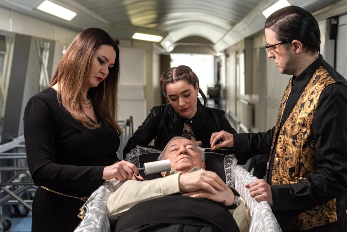 Jiří Lábus, Krematorium, FOTO: Jan Lipovský, distr. Divadlo Mír