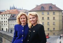 Duo Kamelie - Hana Buštíková a Dana Vlková na snímku z roku 1995