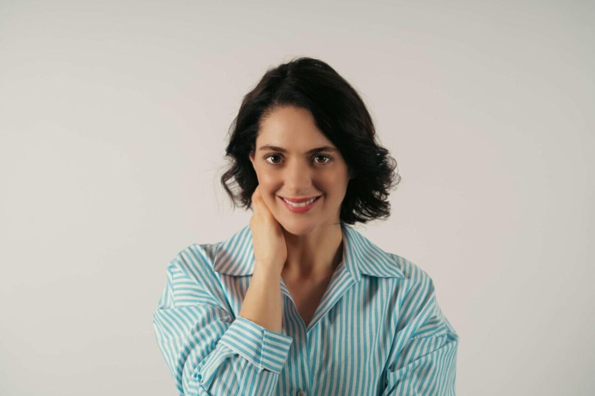 Klára Issová si zahraje v první epizodě seriálu Vytoč mého agenta