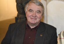 Vlastimil Harapes žil s mužem.