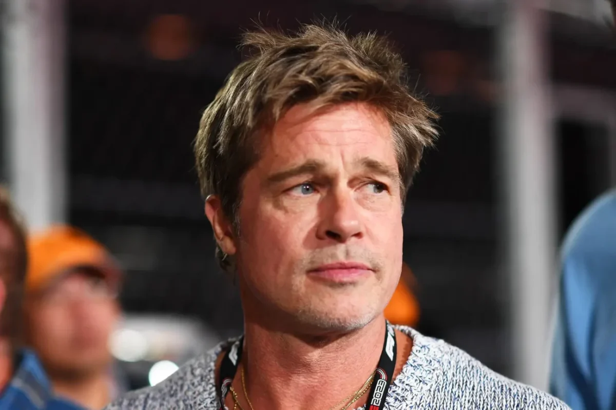 Brad Pitt má starosti. Dcera Shiloh si úředně nechala odstranit jeho příjmení.