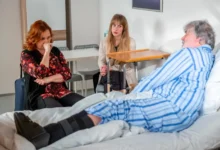 Alena Štréblová, Aneta Krejčíková a Pavel Novotný jako Milena, Gábina a Radek, Ulice