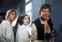 Mark Hamill jako Luke, Carrie Fisher jako Leia a Harrison Ford jako Han Solo.