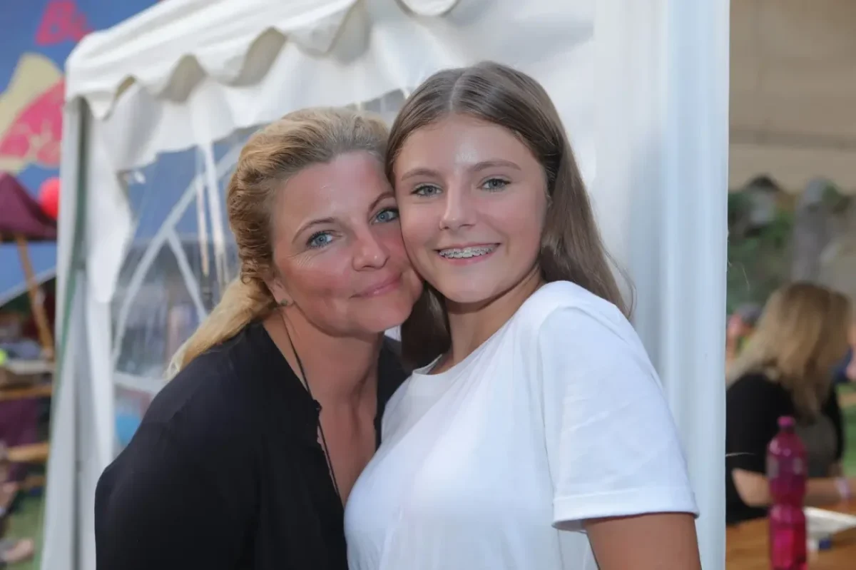 Noemi Muková se svou maminkou.