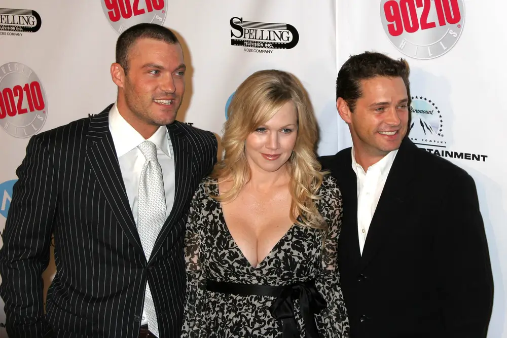 Zleva - Brian Austin Green, Jennie Garth a Jason Priestley.