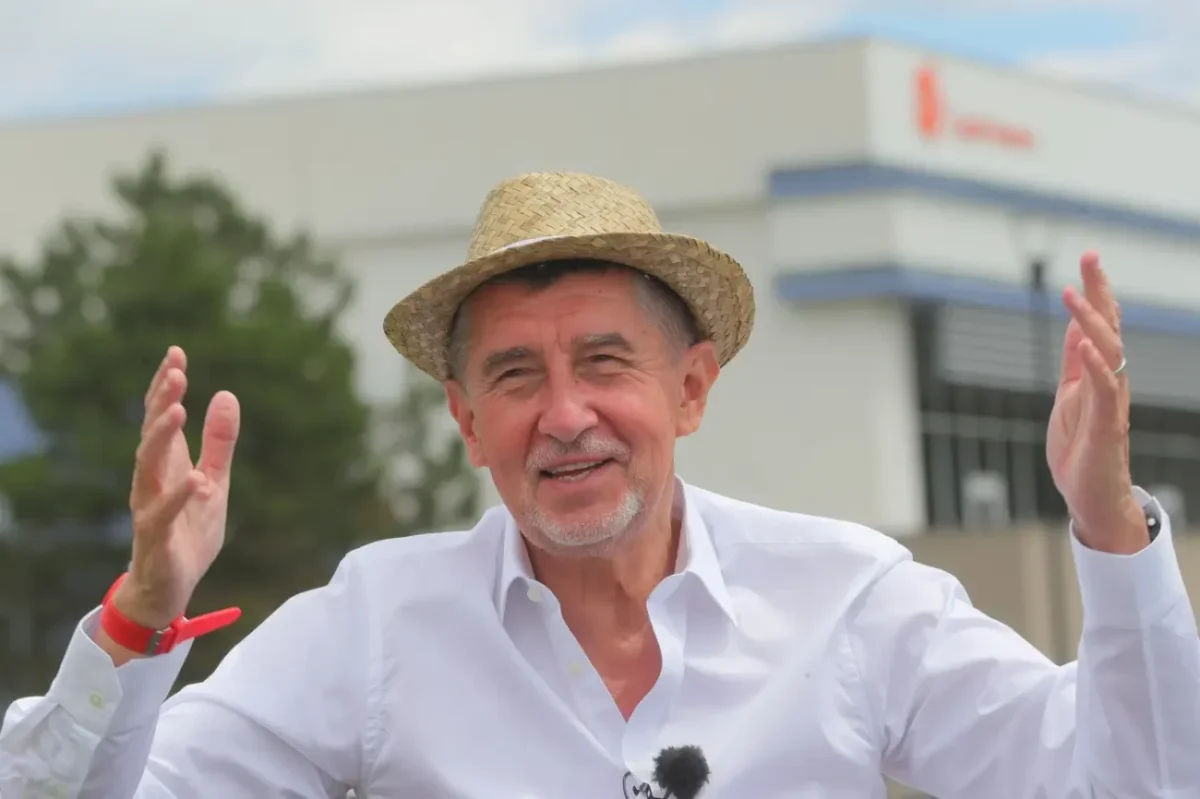 Bývalý premiér Andrej Babiš se svým úsměvem.