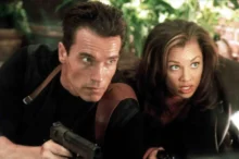 Arnold Schwarzenegger ve filmu s herečkou