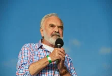Zdeněk Svěrák během proslovu.