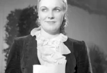 Herečka Jiřina Štěpničková