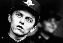 Václav Neckář ve filmu Ostře sledované vlaky.