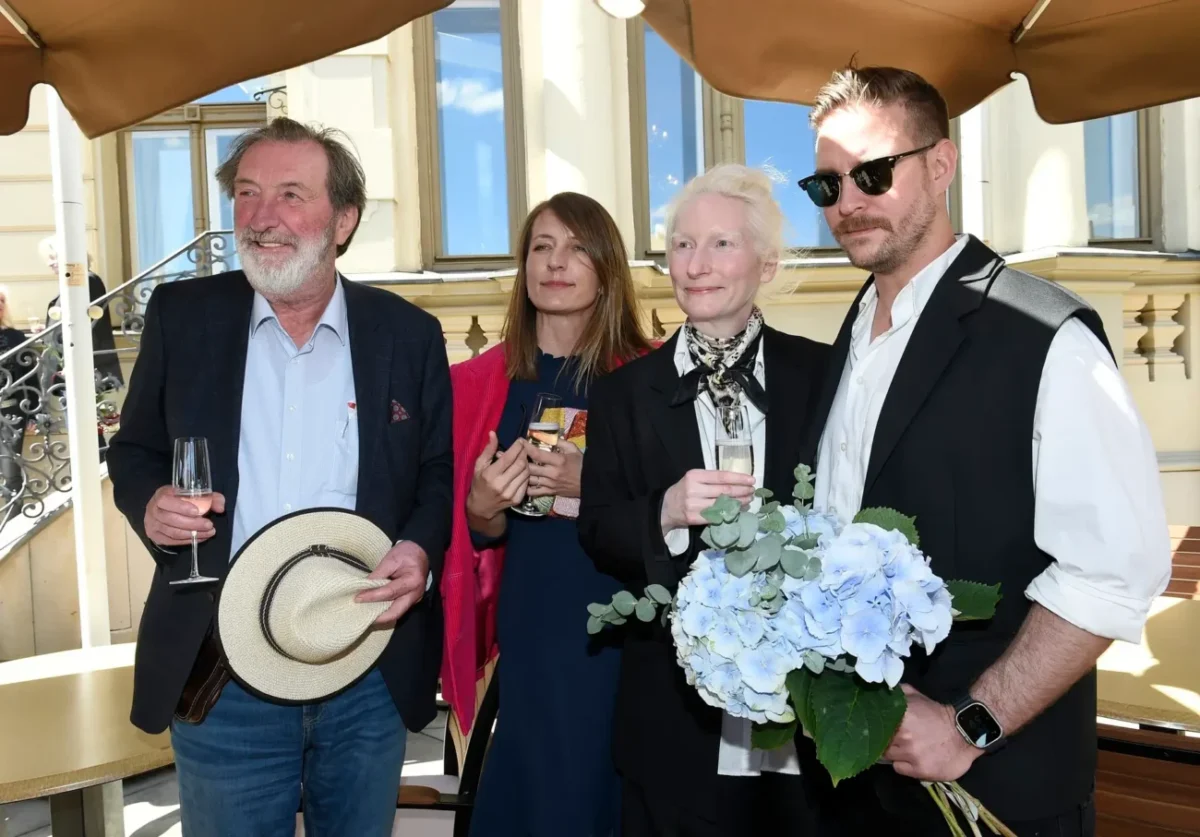 Bolek Polívka se svými třemi dětmi.