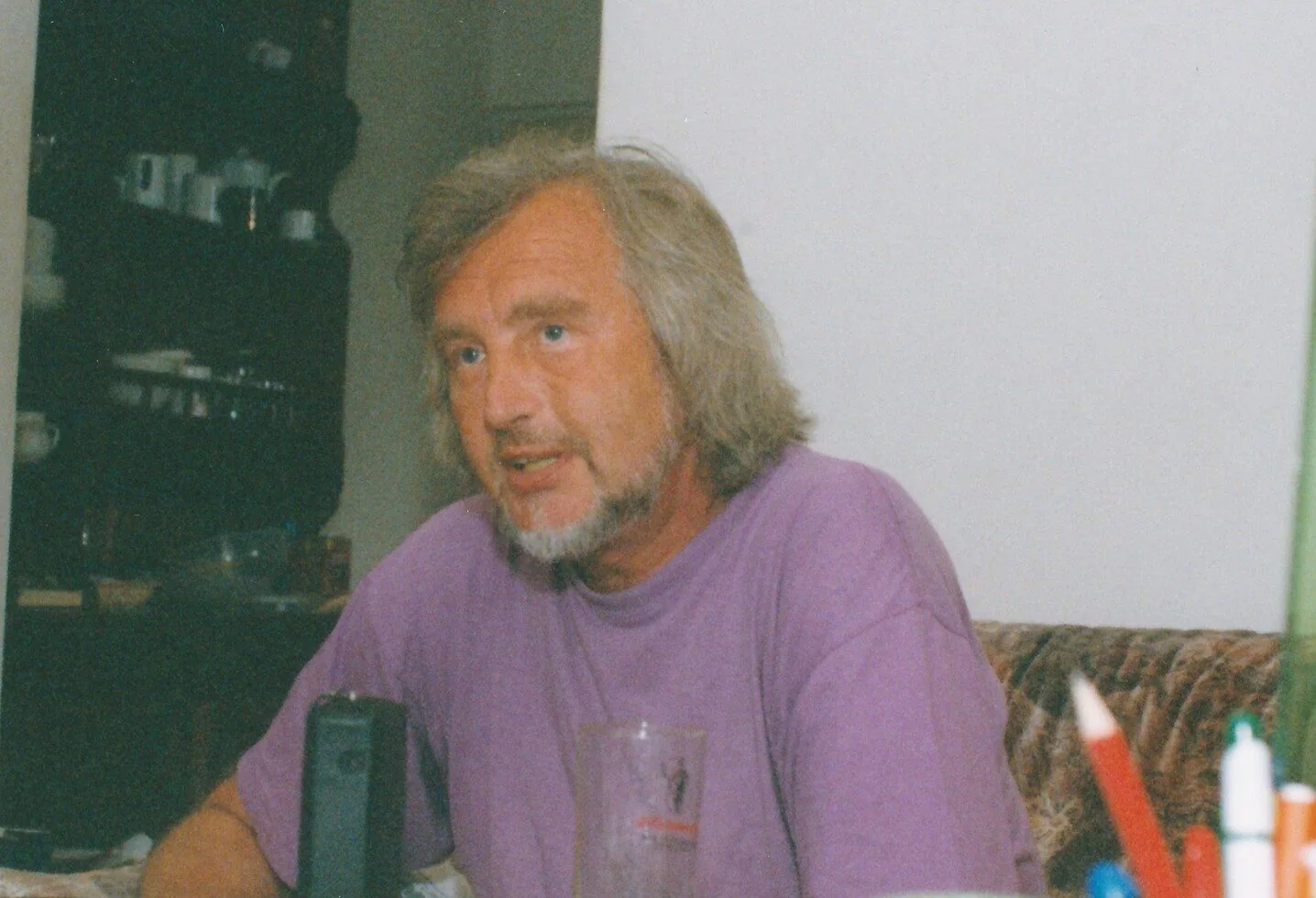 Sedící Jiří Wimmer.