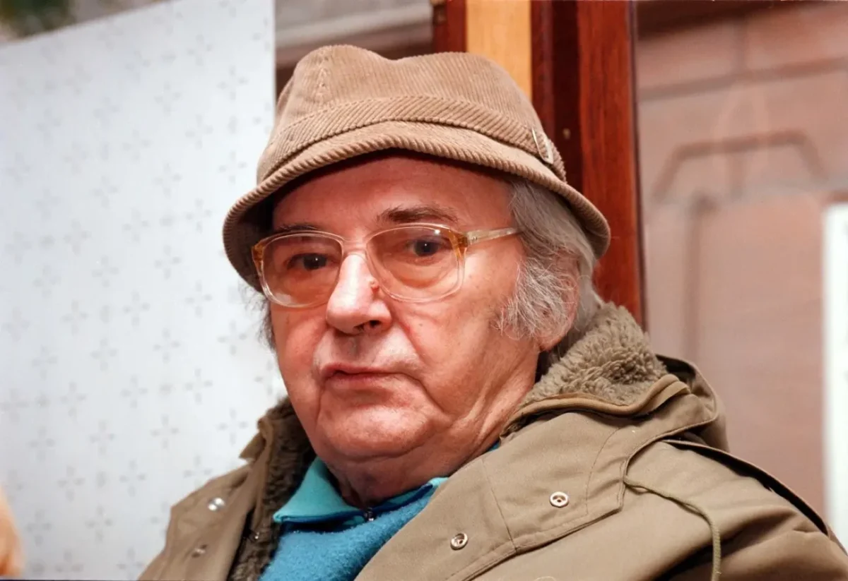 Jiří Sovák s brýlemi.