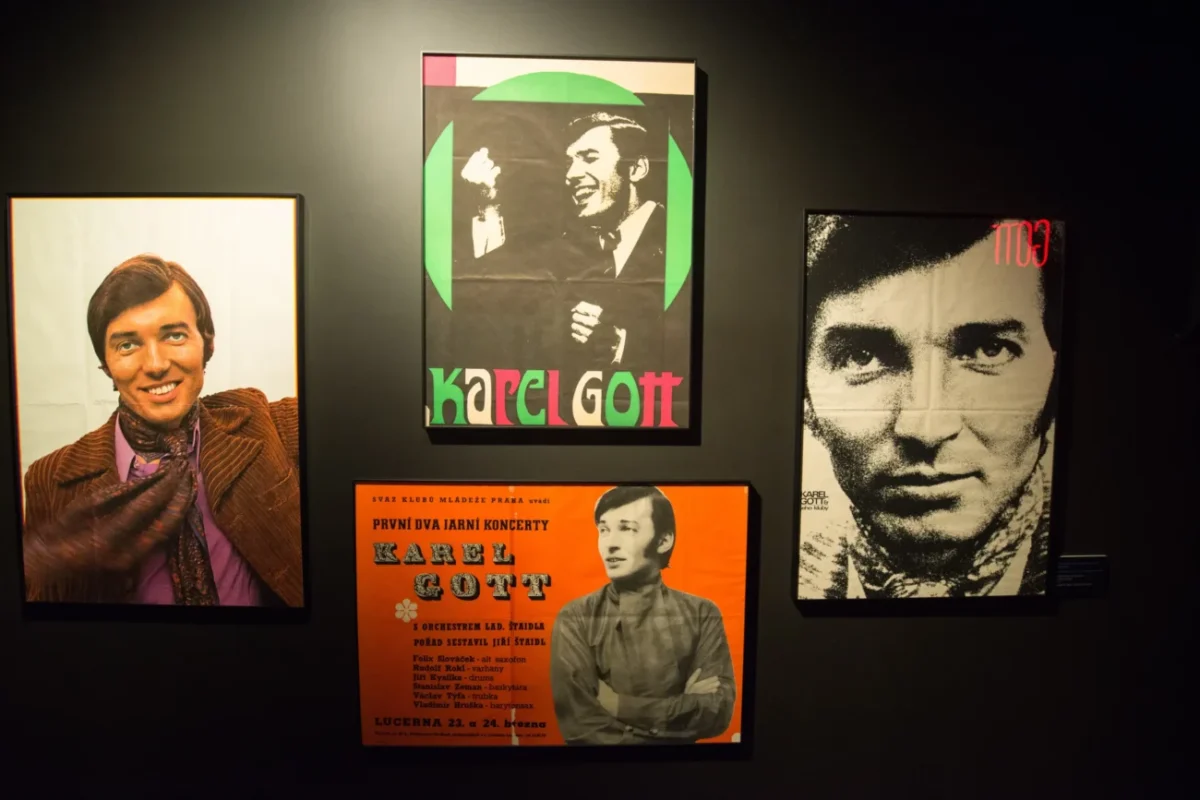 Výstava Karla Gotta v roce 2017.