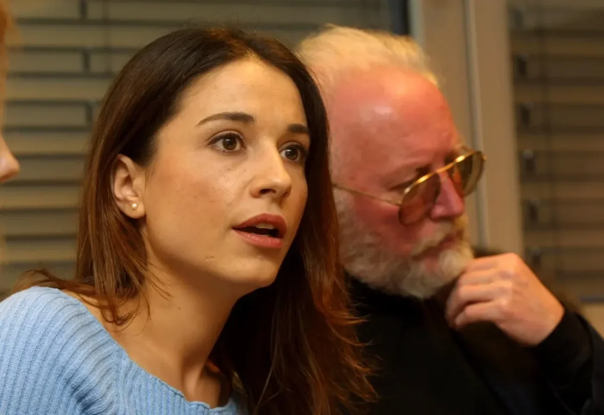 Jestlipak jste poznali tuhle kočku vedle Stanislava Fišera