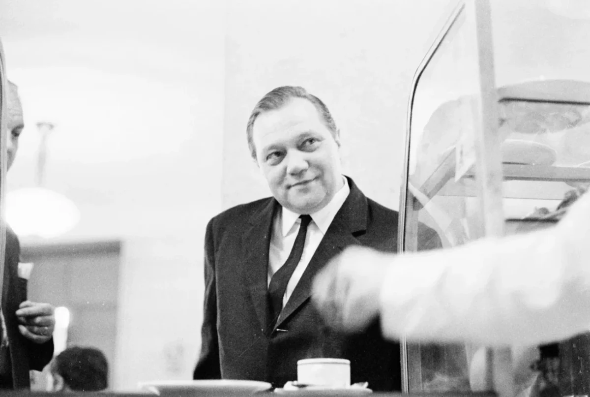 Rudolf Hrušínský na dobové fotografii.