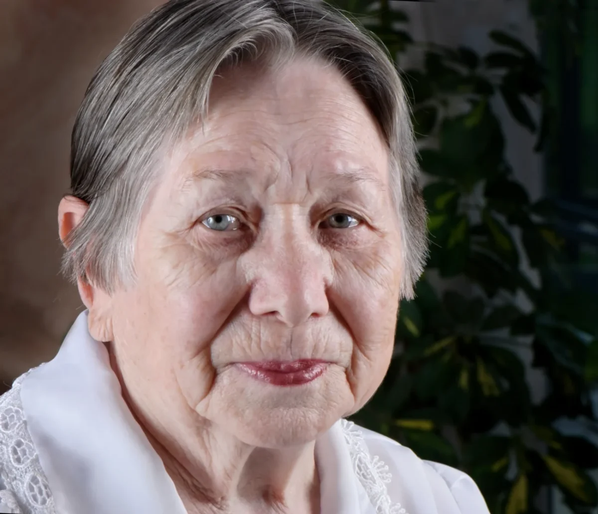 babička se usmívá