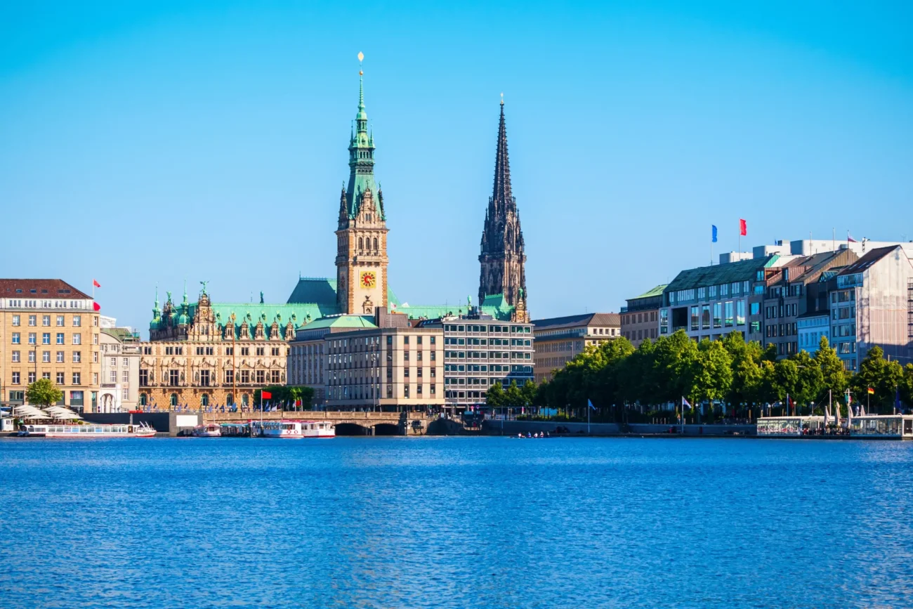 shutterstock_2485284547-2 | TVGURU.cz Hamburk.