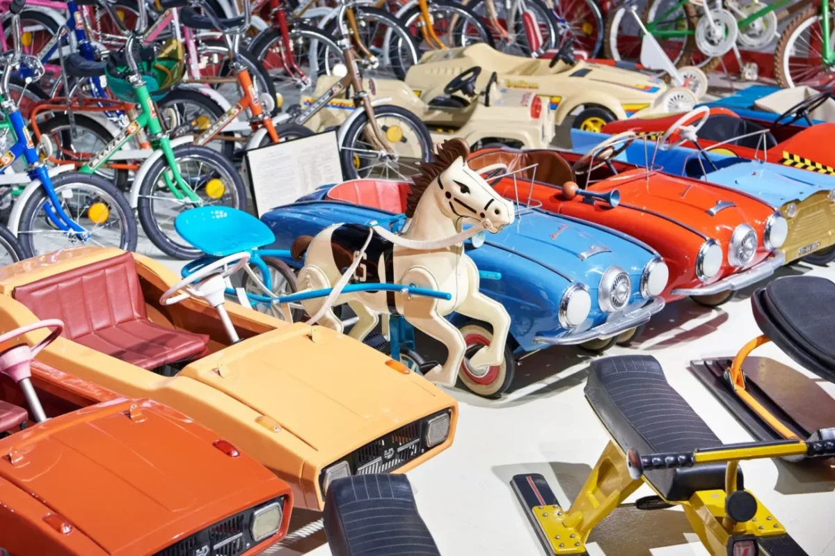 sbírka šlapacích moskvičů z dob socialismu