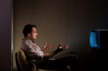 televize, napětí
