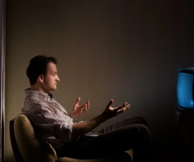 televize, napětí