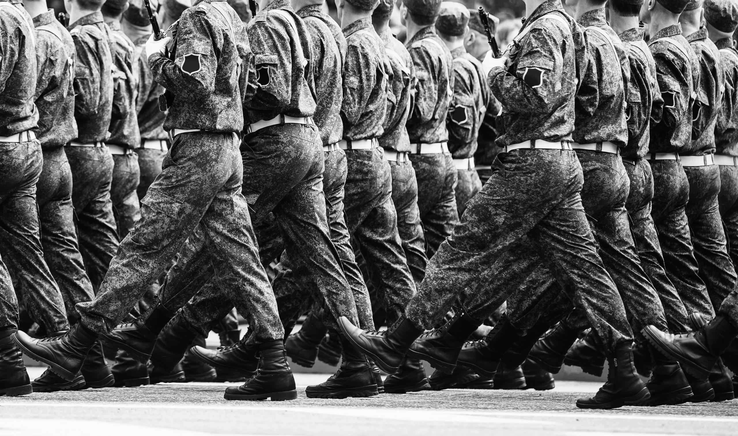 shutterstock_524685049 | TVGURU.cz Wehrmacht - pochodující vojáci