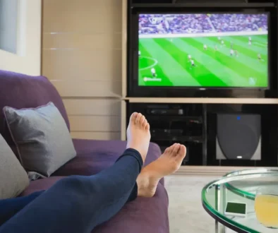 Není nad odpočinek u oblíbeného televizního pořadu