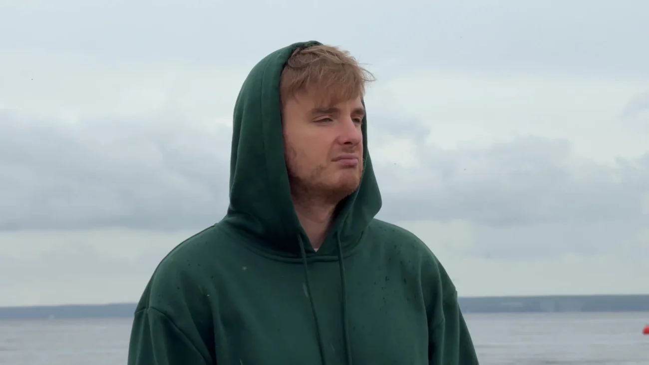 shutterstock_2549931491 1 | TVGURU.cz Větrné počasí.