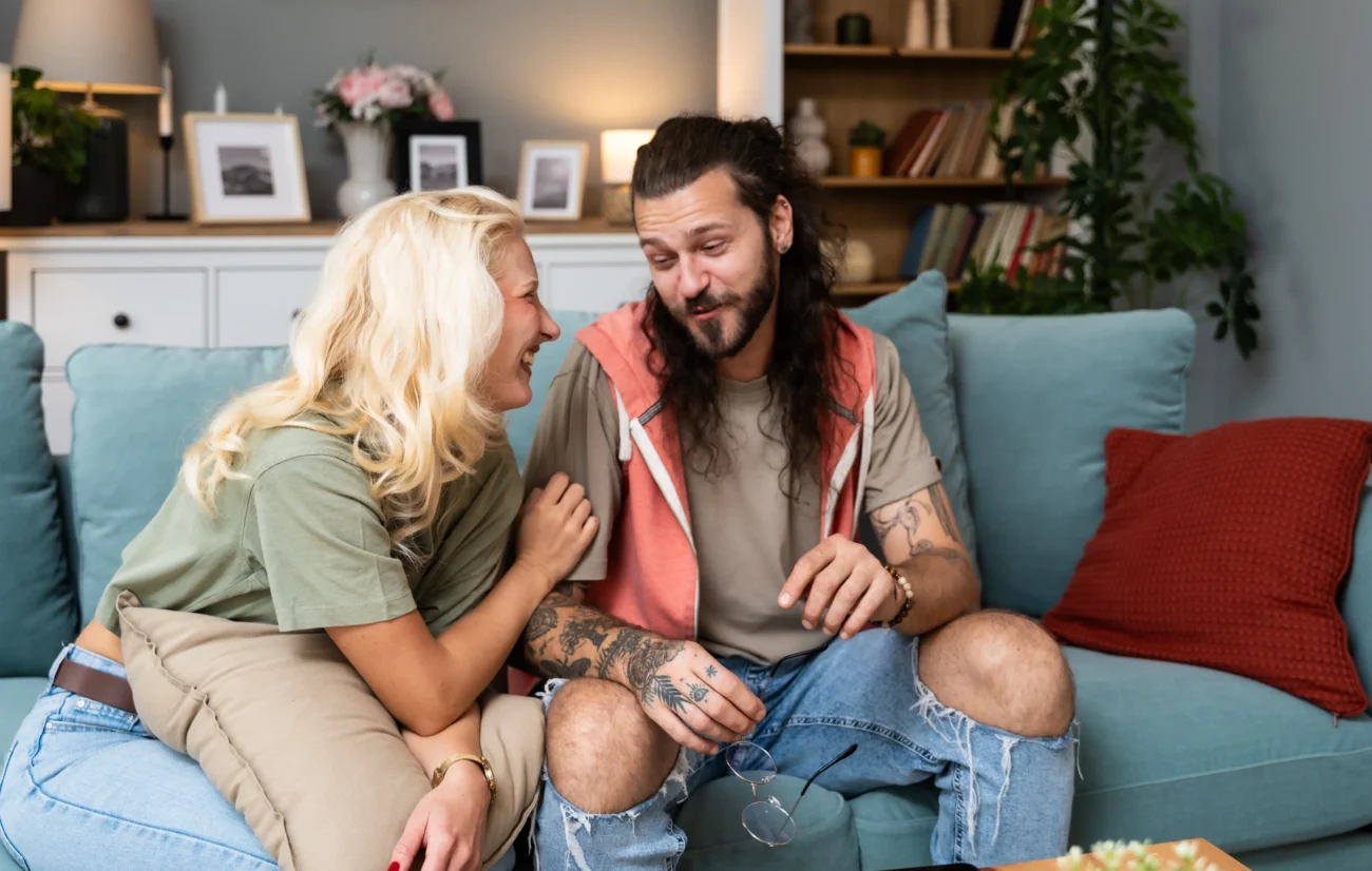 shutterstock_2550696089 1 | TVGURU.cz Šťastný pár.