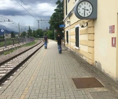 hodiny na ulici