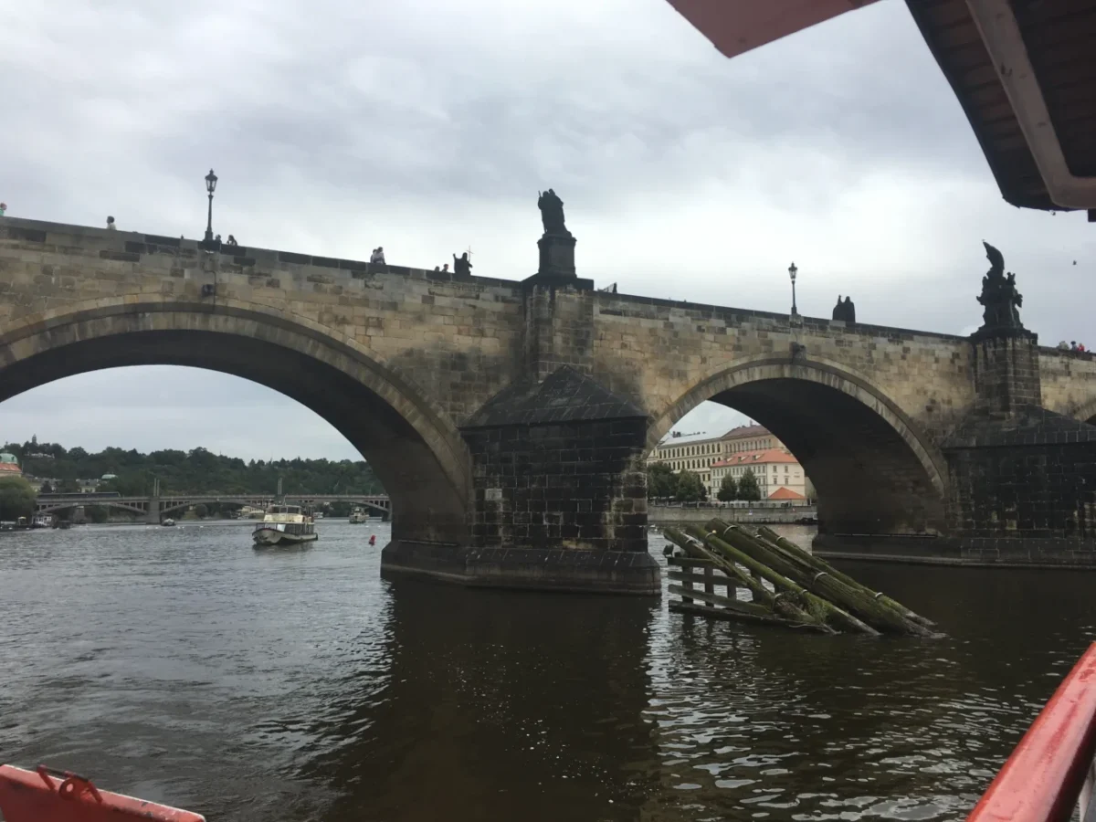 Praha historická fotografie mostu