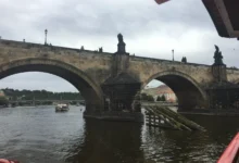 Praha historická fotografie mostu