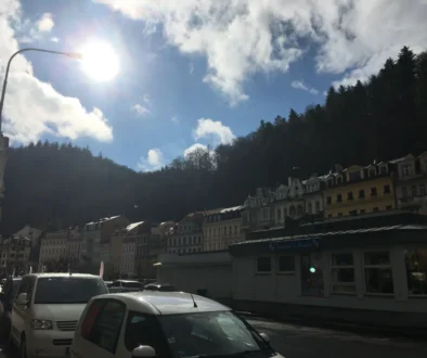 mraky nad městem