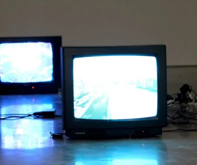 televize na zemi
