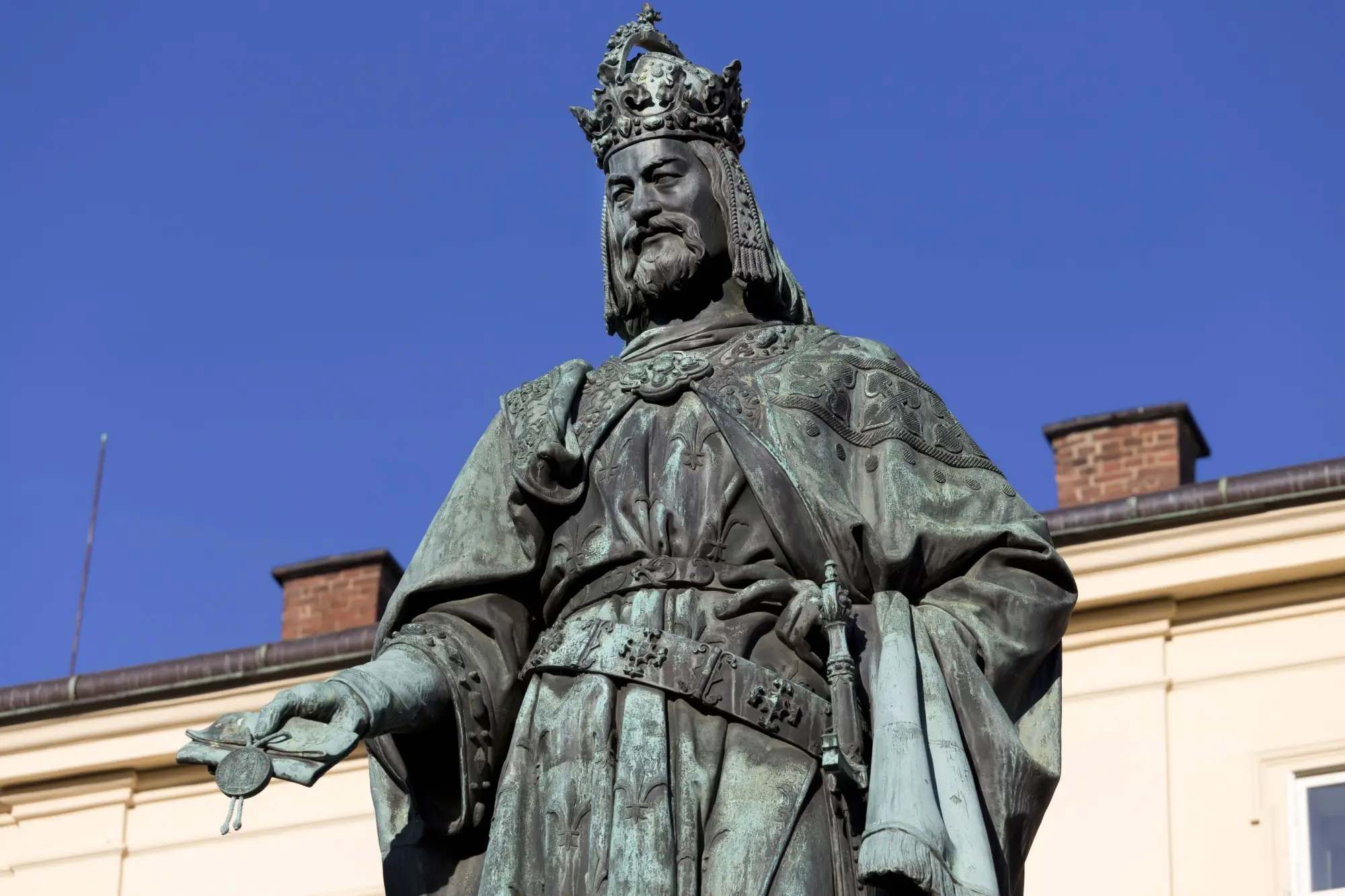 Socha krále Karla IV. | TVGURU.cz Socha krále Karla IV.