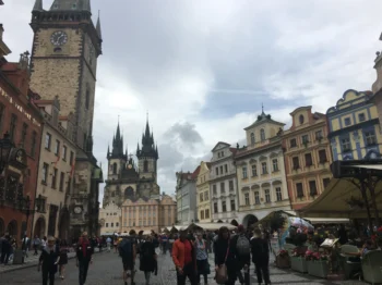 ulice a náměstí v Praze