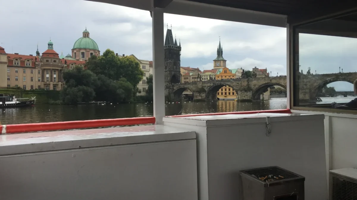 Praha výhled z lodi