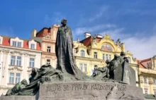 Socha Jana Husa v Praze