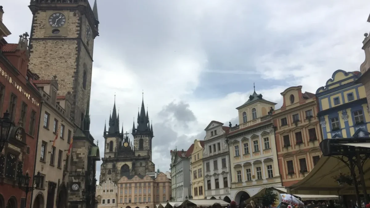 praha náměstí