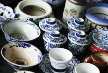 Porcelánové čínské nádobí.