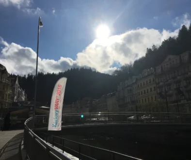 Karlovy Vary pohled na řeknu a město 2025 léto
