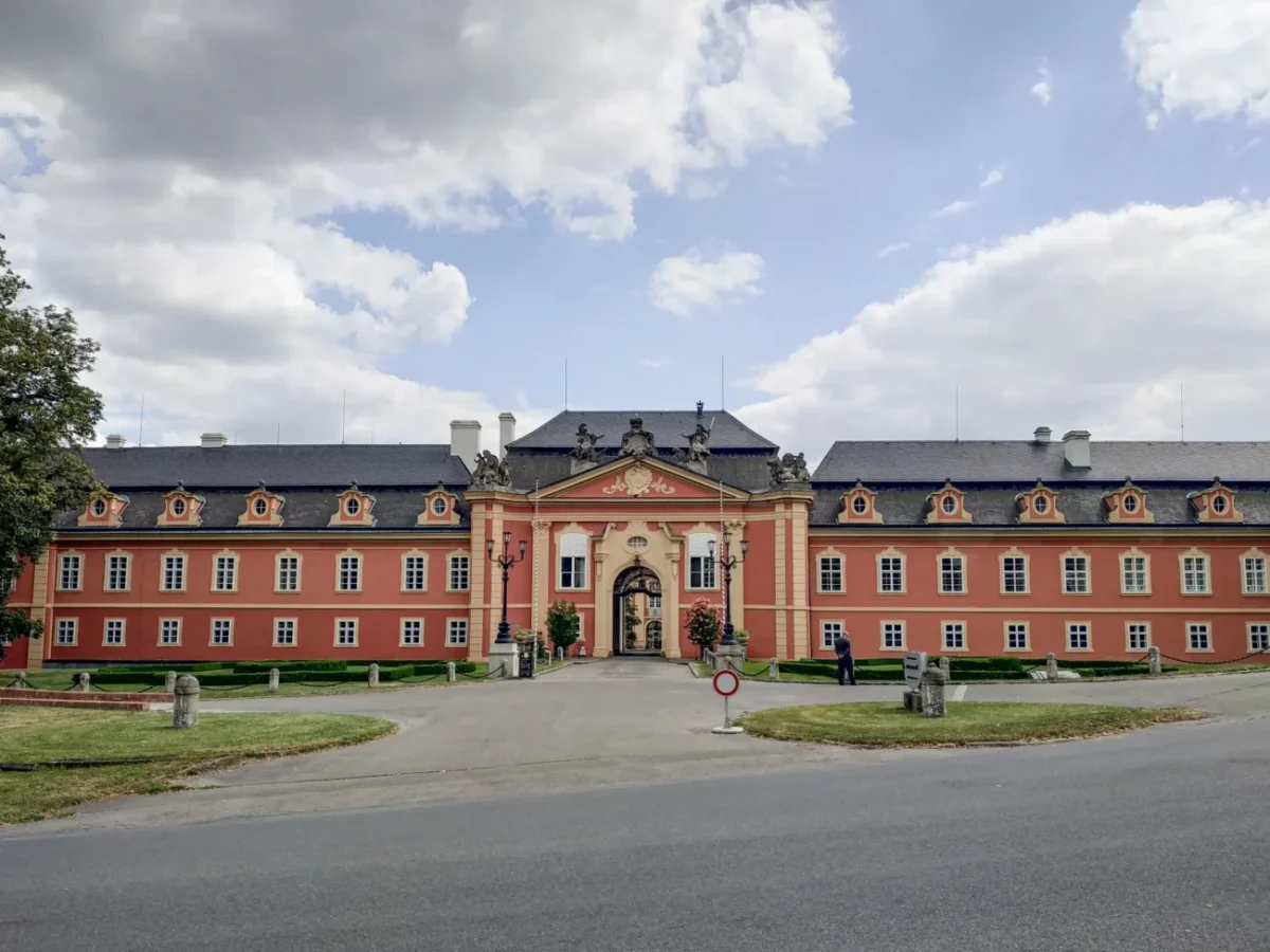 Zámek v Dobříší.