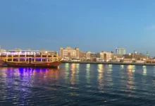 západ slunce nad dubajským mořem