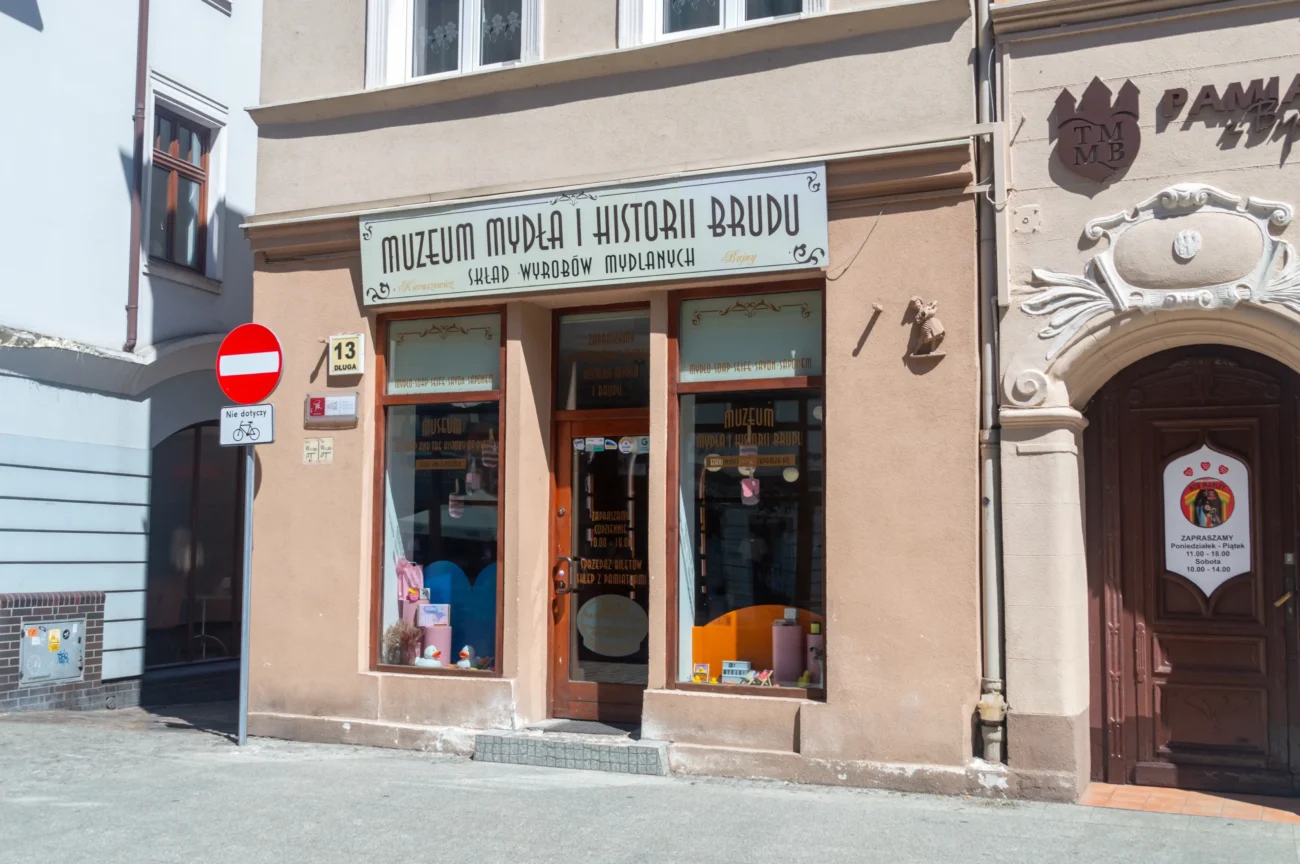 shutterstock_2398957761-2 | TVGURU.cz Polské muzeum.