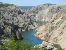 Kaňon a řeka Zrmanja v Chorvatsku