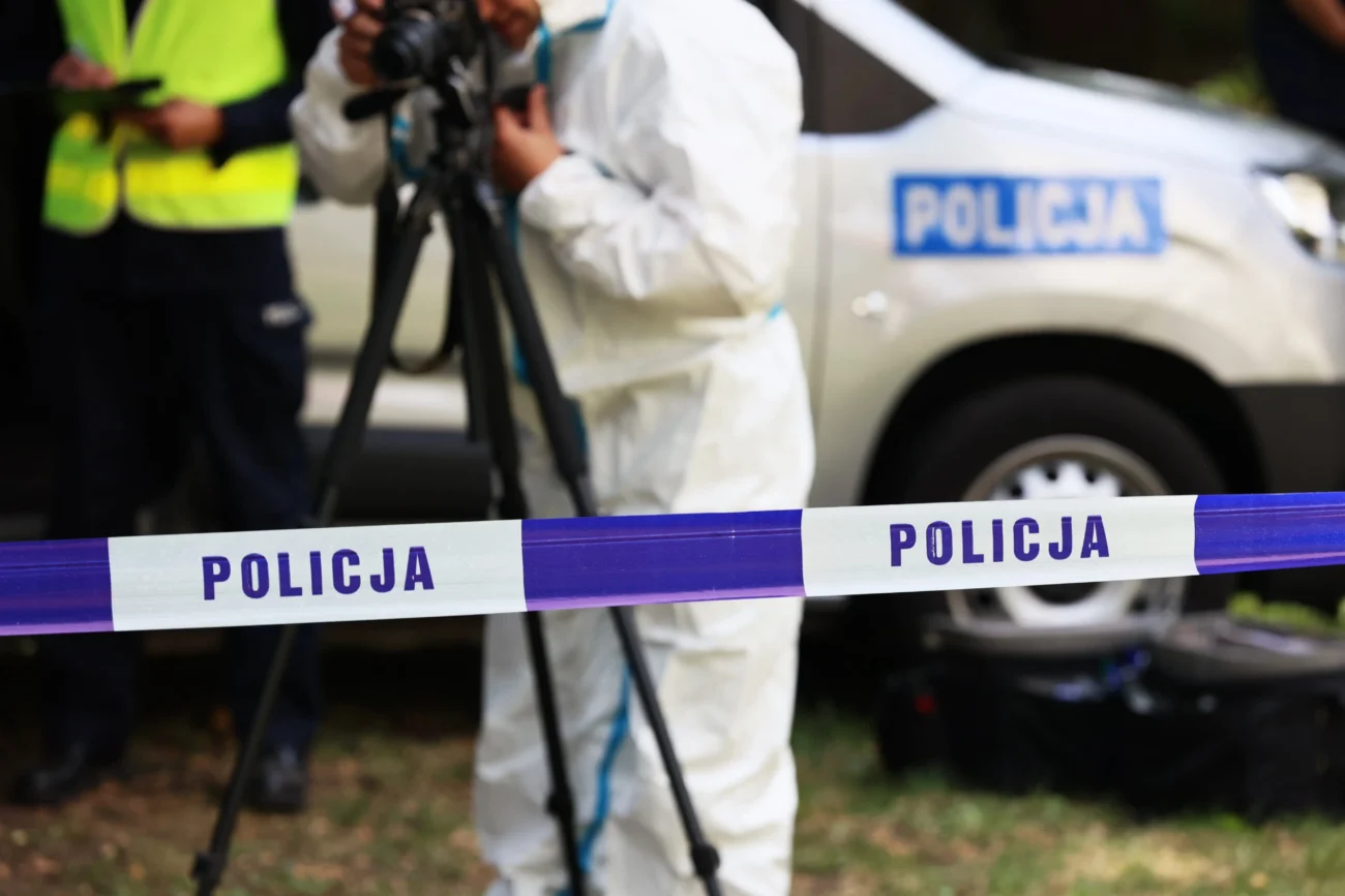shutterstock_2184000917-min | TVGURU.cz True crime pořady sledují převážně ženy. Zdroj: Shutterstock.