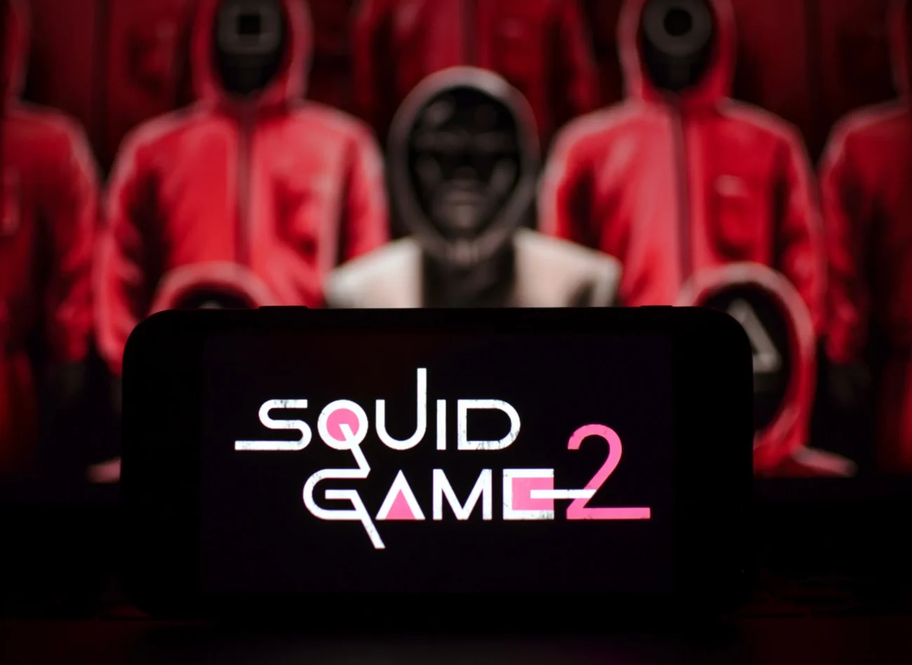 Ročně investuje miliardy do vlastních filmů i seriálů. Zdroj: Shutterstock | TVGURU.cz Squid Game 2.